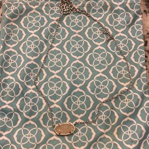 Kendra Scott necklace